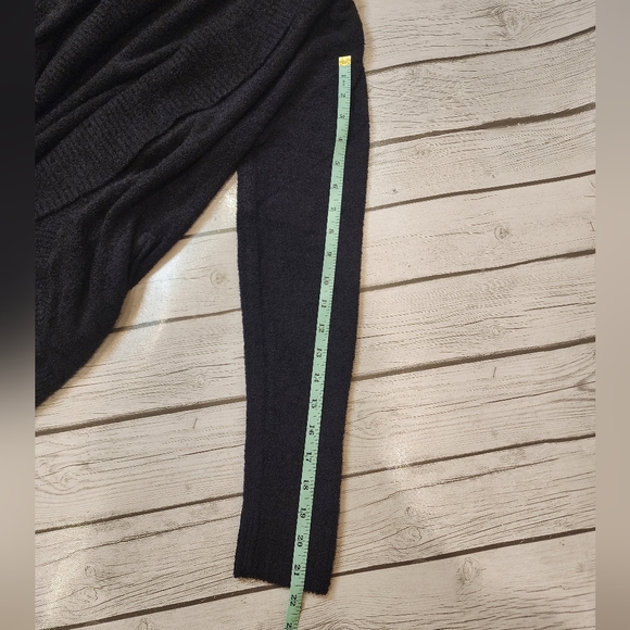 NWT Barefoot Dreams Cozychic Lite Circle Cardi Cardigan in Black Size Small Luxi - Picture 11 of 13